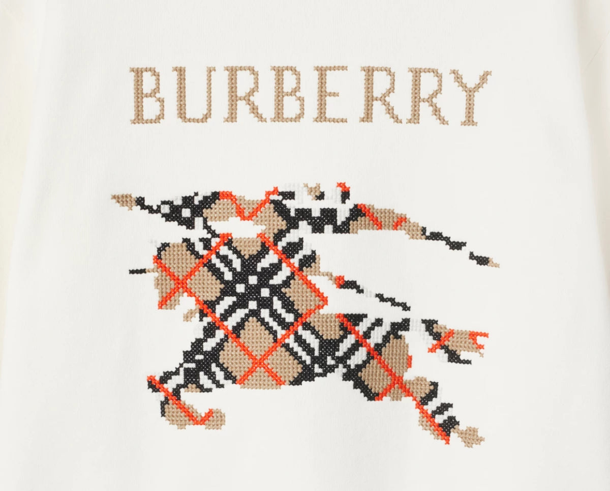 Winniemodo,Winnie modo,Burberry 8110547,Burberry cotton blend sweatshirt,Burberry sweatershirt,Burberry sweatershirt sale,Bur