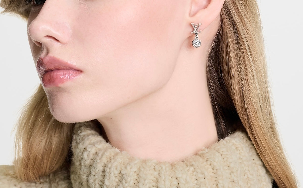 Winniemodo,Winnemodony,Louis Vuitton M03242,LV M03242,Louis Vuitton LV Iconic Louisa strass earrings,LV Iconic Louisa strass