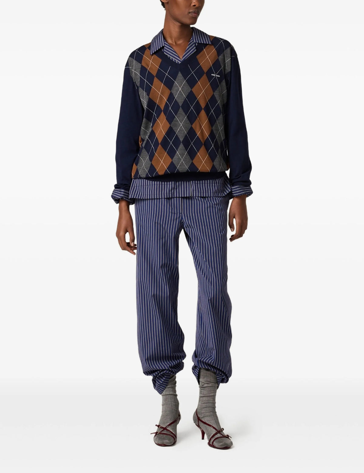 Winniemodo,Winnie modo,Miu miu MMLB67,Miu Miu Argyle v-neck wool sweater,Miu Miu Argyle v-neck sweater,Miu Miu v-neck sweater