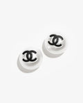Chanel studs earrings,Chanel pearls studs earrings,Chanel CC logo studs earrings,Chanel pearls earrings 2025,Chanel pearls ea
