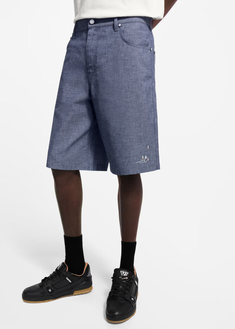 Louis Vuitton 1AHVBS,LV 1AHVBS,Louis Vuitton embroidered shorts,LV denim shorts,LV mens denim shorts,Louis Vuitton denim shor
