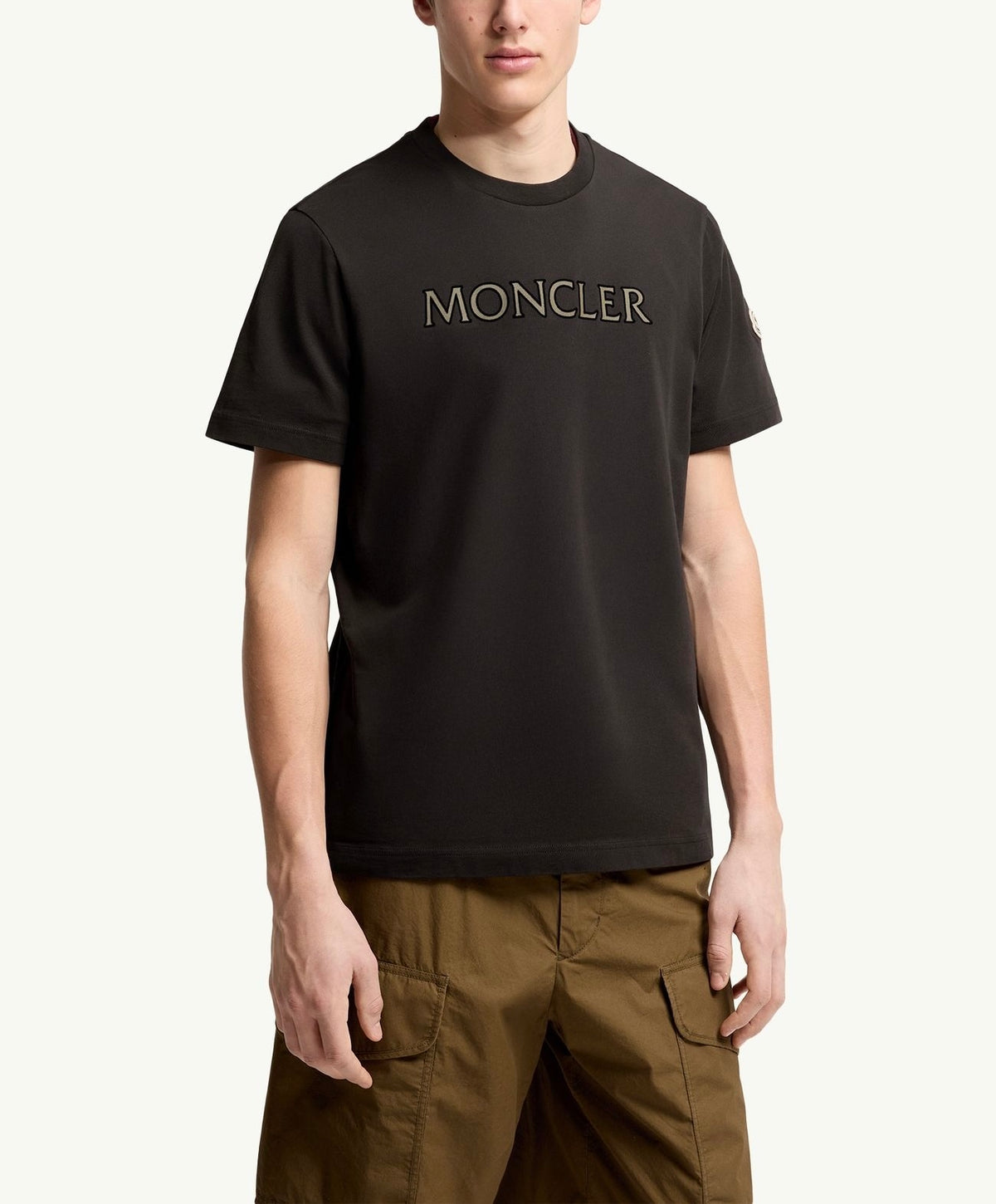 Winniemodo,Winniemodony,Moncler t-shirt,Moncler t-shirt sale,Moncler tee,best online shopping in USA,best quality branded shi