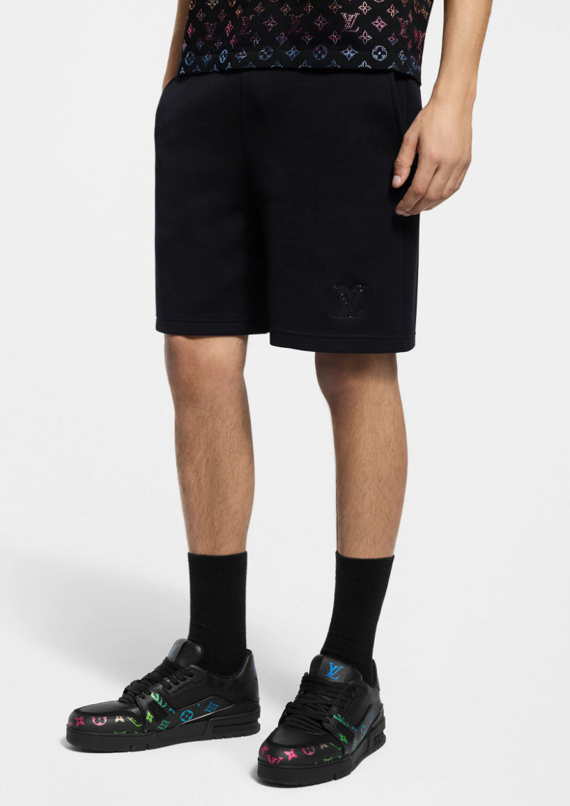 Louis Vuitton 1AGTT9,LV 1AGTT9,Louis Vuitton LV jersey shorts,Louis Vuitton black shorts,Louis Vuitton black men’s shorts,LV
