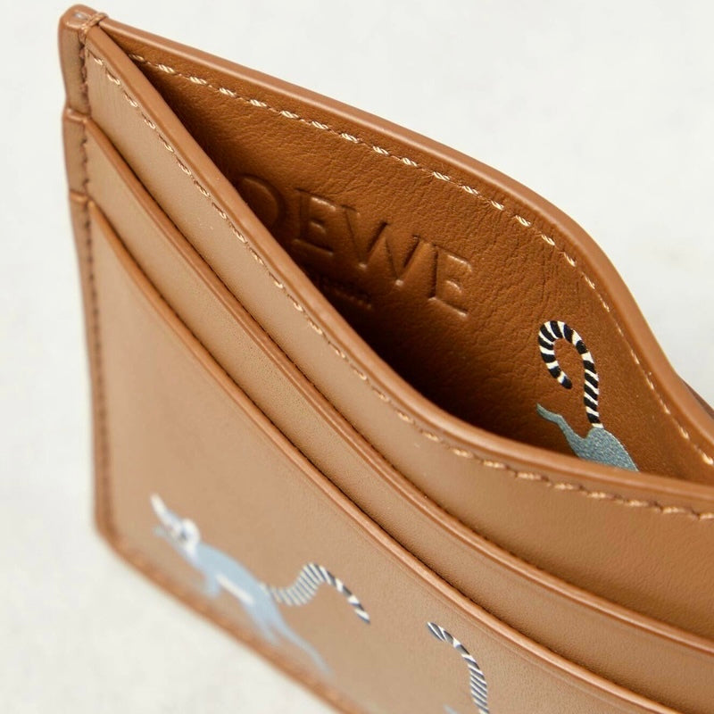 Loewe Suna Fujita Lemur Cardholder Oak,Loewe Suna Fujita,Loewe Suna Fujita card holder,Loewe Suna Fujita card holder lemur,Lo