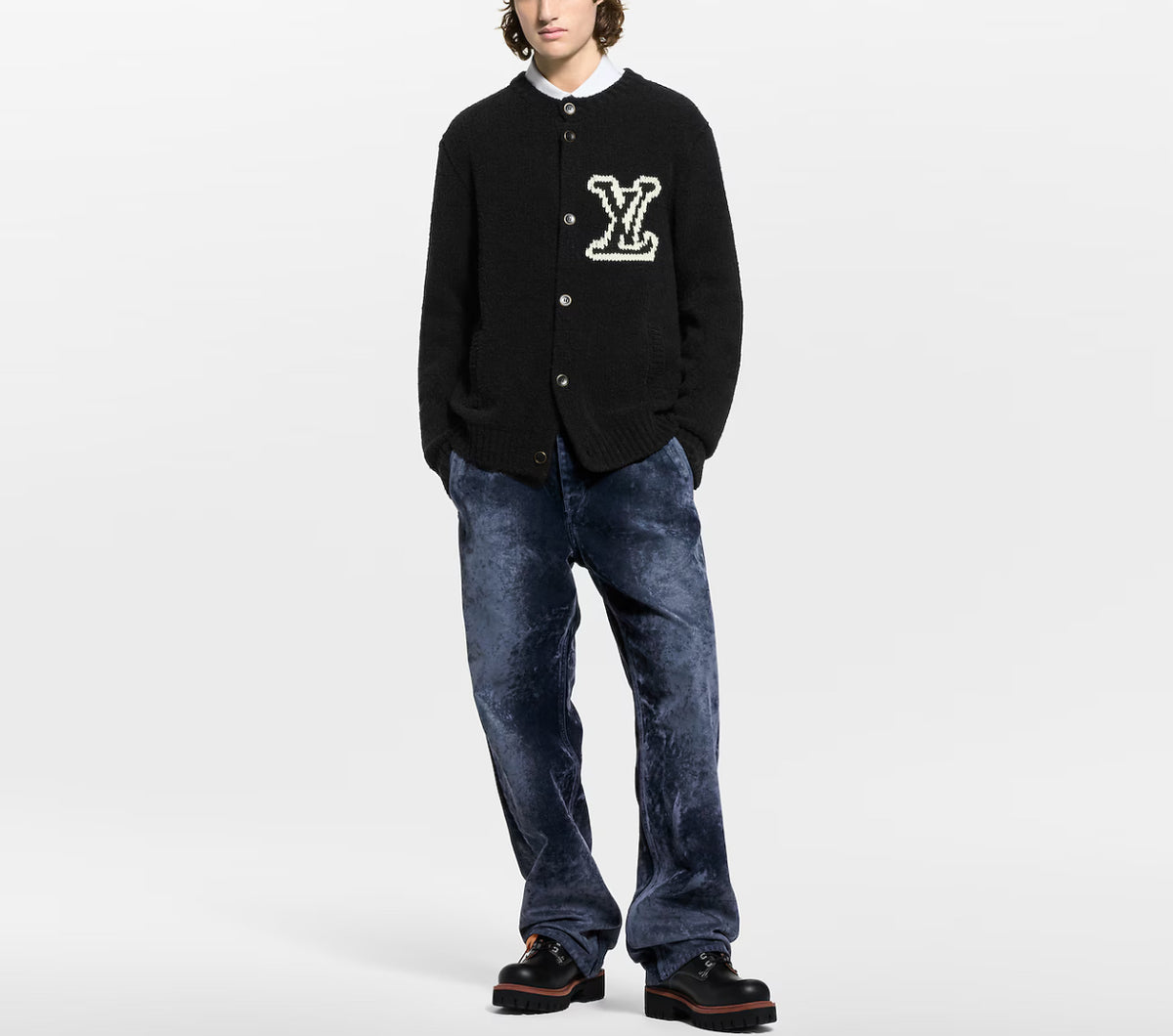 Winniemodo,Winnie modo,Louis Vuitton 1AJBXU,LV 1AJBXU,Louis Vuitton cardigan,Louis Vuitton cardigan black,Louis Vuitton cardi