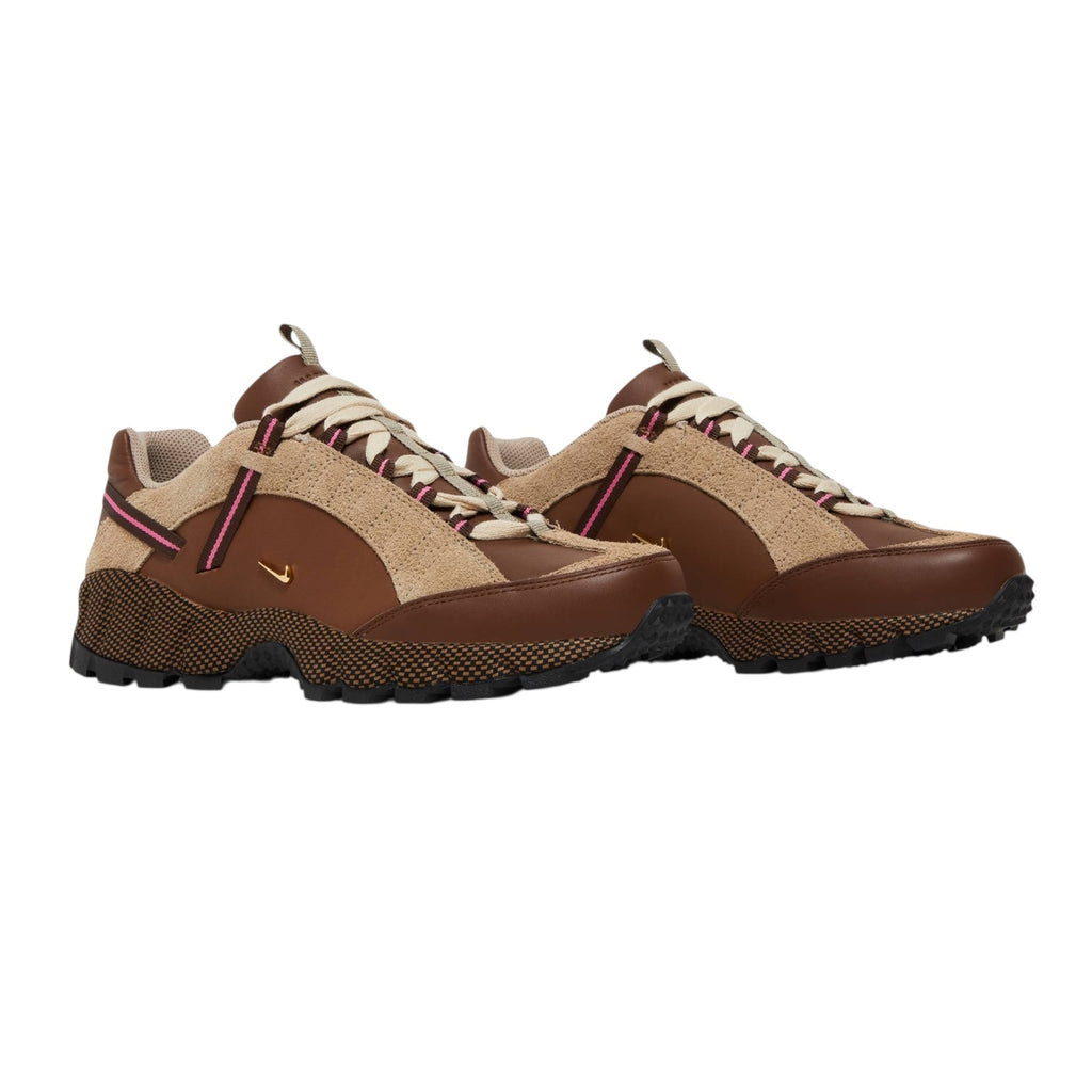 Winniemodo,Winnie modo,Nike Air Humara x Jaquemus Sneaker,Nike Air Humara x Jaquemus brown,Air Humana x Jacquemus brown,Jacqu