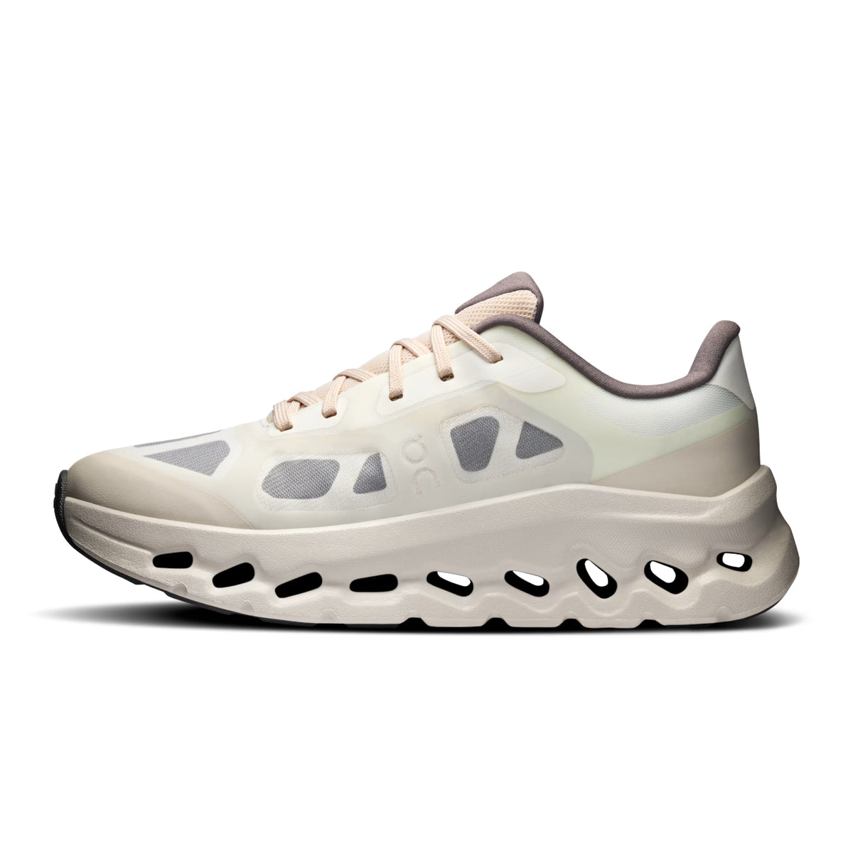 Winniemodo,Winniemodony,On Cloud remix Sneaker,On Cloud remix running shoes,On cloud remix ivory,On cloud remix sale,On cloud