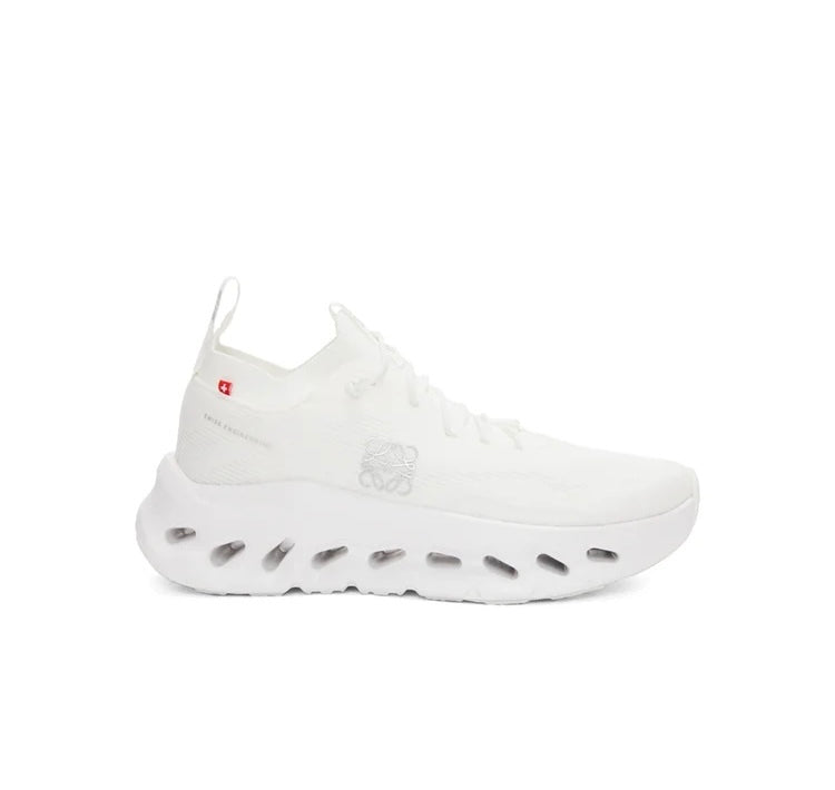 Loewe Cloudtilt sneaker, Loewe x on cloud, Loewe x on cloudtilt sneakers, Loewe on cloud sneaker, on cloud x Loewe sneaker, L