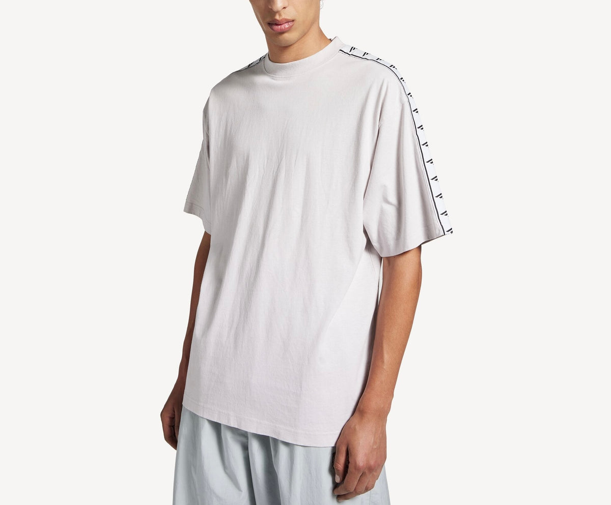 Winniemodo,Winniemodony,Balenciaga 764235 TTVP8,Balenciaga t-shirt men,Balenciaga white t-shirt discount,Balenciaga t-shirt o