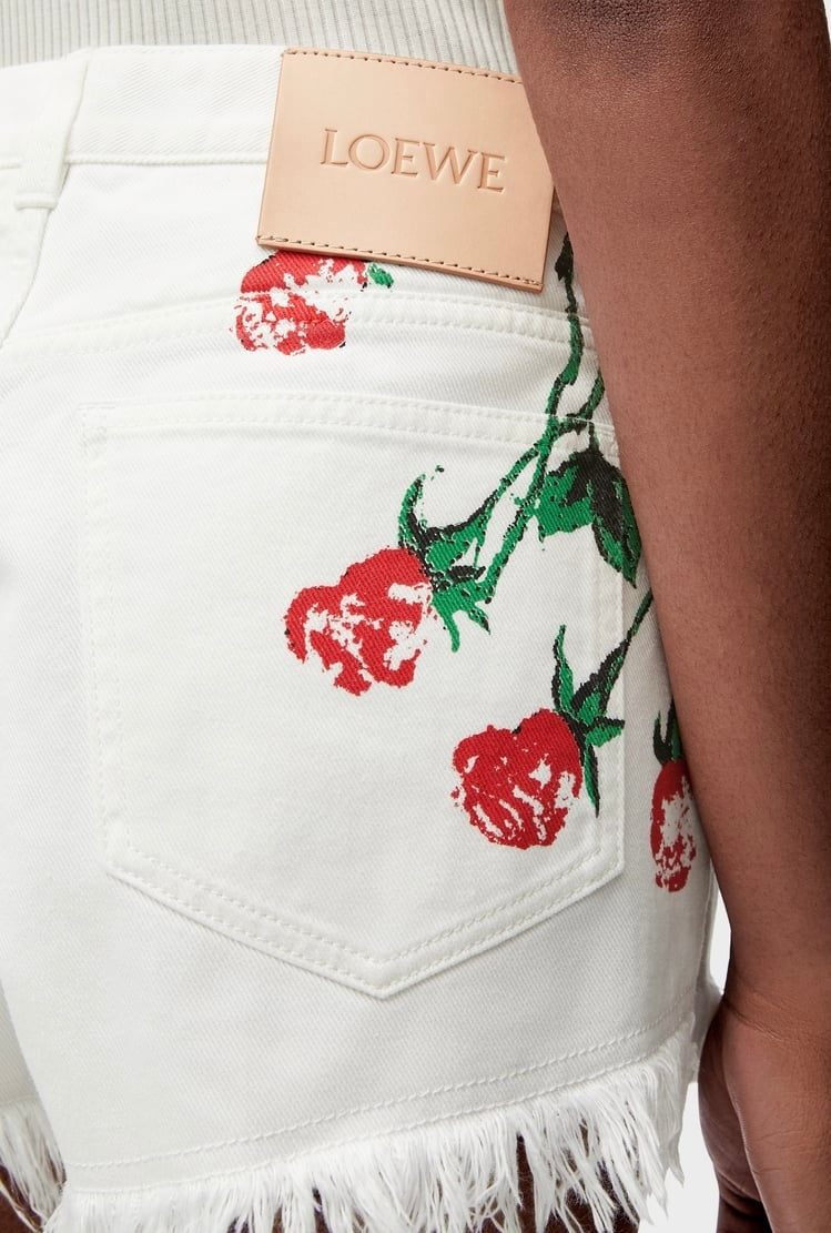 Loewe S616Y1GX03,Loewe shorts denim,Loewe white shorts,Loewe white denim shorts,Loewe white shorts flower pattern,Loewe white