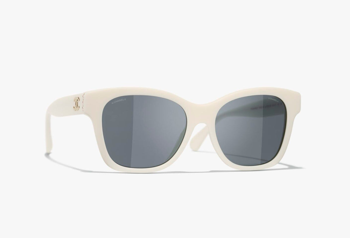 Winniemodo,Winniemodony,Chanel A71494,Chanel square 5480 sunglasses,Chanel square sunglasses white,Chanel sunglasses white,Ch