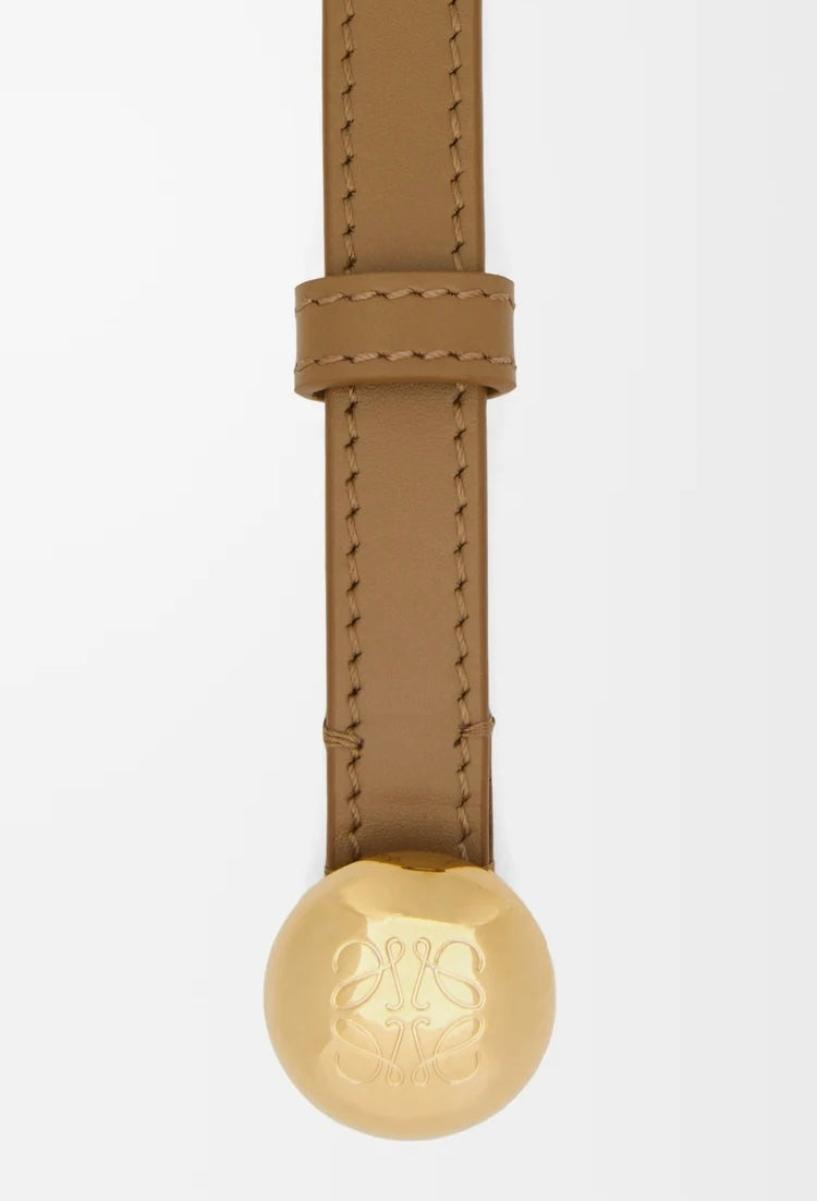 Winniemodo,Winniemodony,Loewe E619Z16X17,Loewe pebble belt,Loewe belt,Loewe belt sale,Loewe belt women sale,Loewe anagram buc