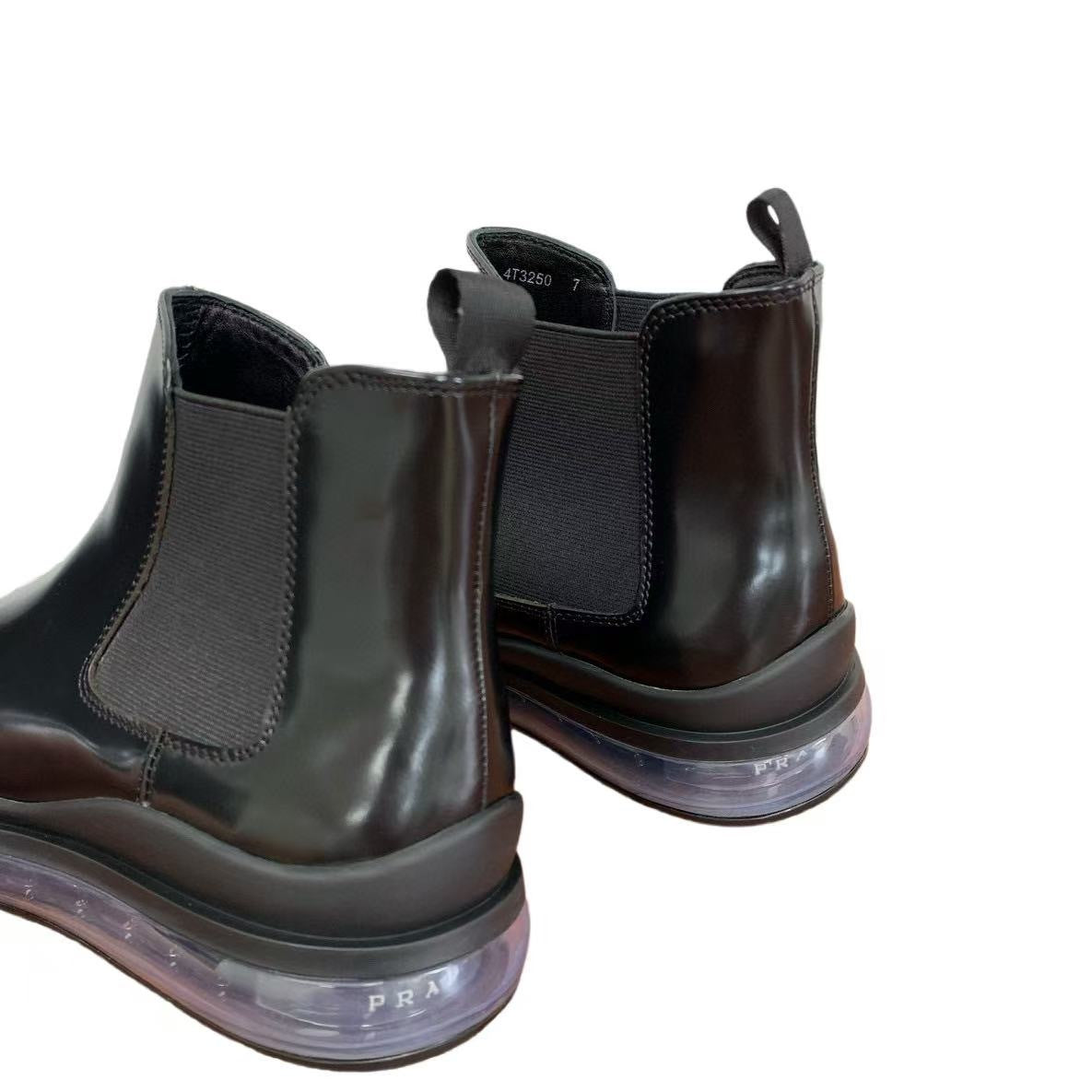 Winniemodo,Winnie modo,Prada Chelsea Boot black,Prada Chelsea Boot,Prada boots air sole,Prada boots men,Prada boots mens blac