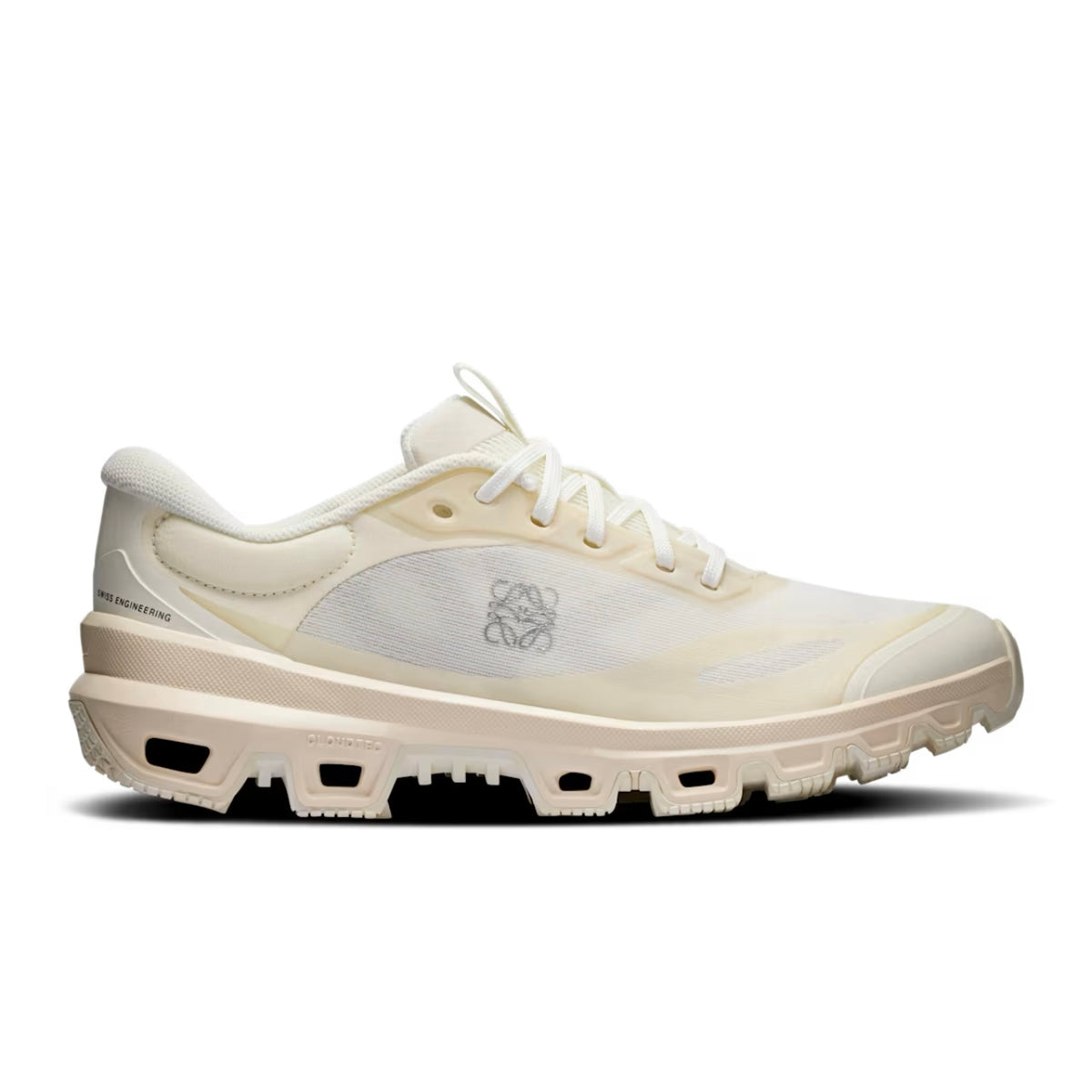 Loewe IDM929282,Loewe x Cloudventure 2.0 sneaker Eggshell,Loewe Cloudventure 2.0,Cloudventure 2.0 Loewe white,Loewe Cloudvent