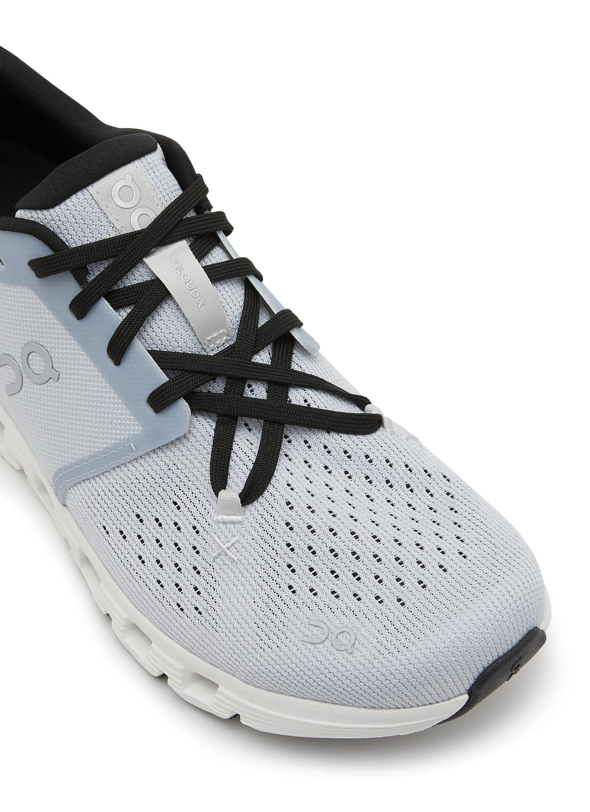 Winniemodo,Winniemodony,On cloud X4 sneaker grey,On cloud X4 sneaker,On cloud sneaker outlet,On cloud women sneaker,On cloud