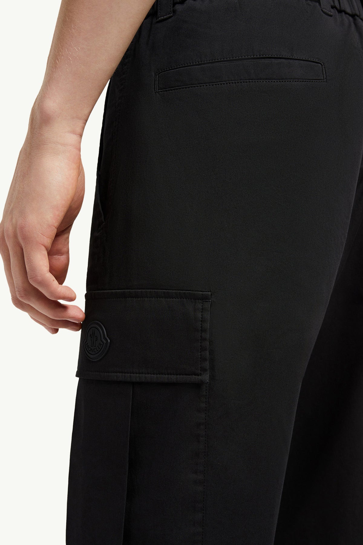 Winniemodo,Winnie modo,Moncler cotton gabardine cargo pants,Moncler pants,Moncler pants sale,Moncler black pants,Moncler blac