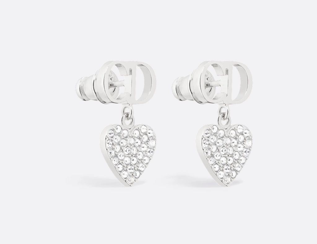 Winniemodo,Winnie modo,Dior clair D lune earrings,Dior cd logo earrings,Dior earrings,Dior earrings sale,Dior earrings hearts