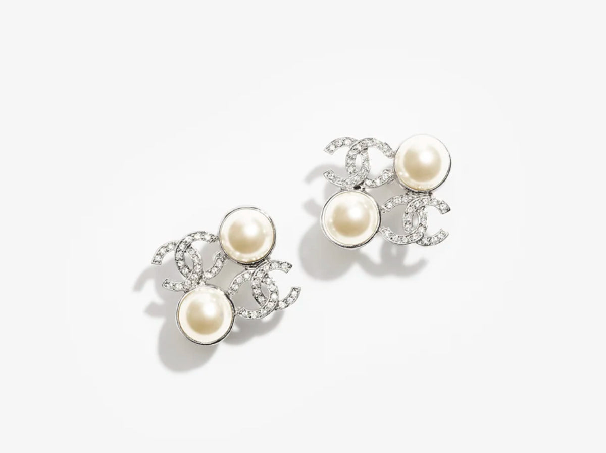 Chanel 25C stud earrings,Chanel pearl earrings,Chanel crystal pearl earrings,Chanel crystal earrings,Chanel crystal earrings