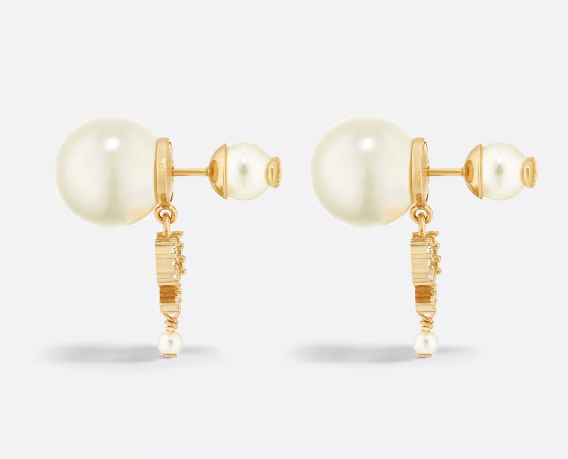 Dior tribales earrings,Dior pearls bow earrings,Dior pearls bow charms earrings,Dior pearls earrings,Dior cd pearls earrings,