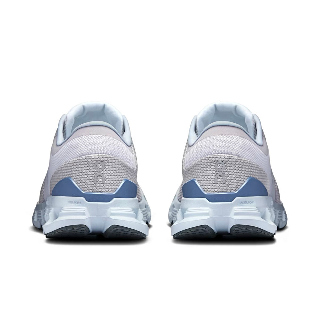 Winniemodo,Winnie modo,On Cloud X 4 Sneaker,On Cloud X 4 running shoes,On cloud x 4 grey,On cloud X 4 sale,On cloud x 4 mens,