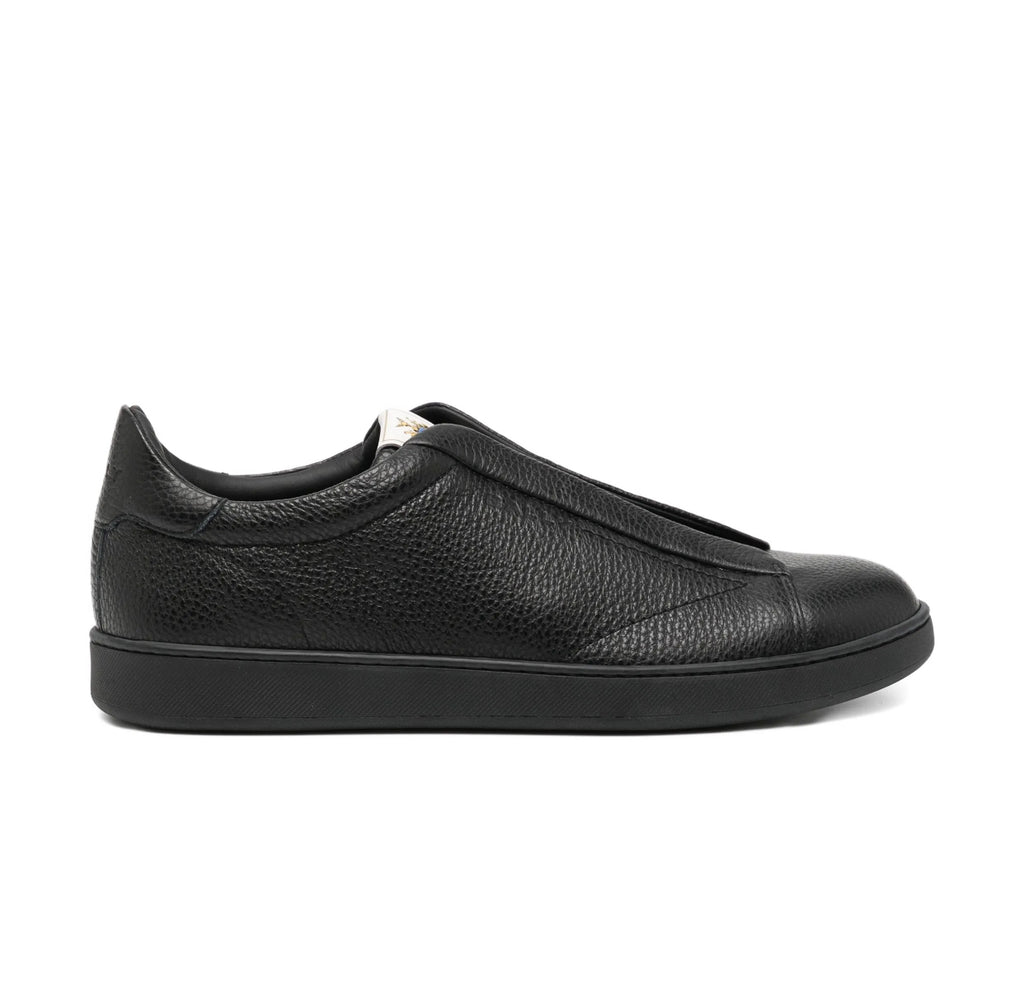 Winniemodo,Winniemodony,Bally sneaker black,Bally sneaker discount,luxury shoes,designer footwear,premium sneaker,high-end sn