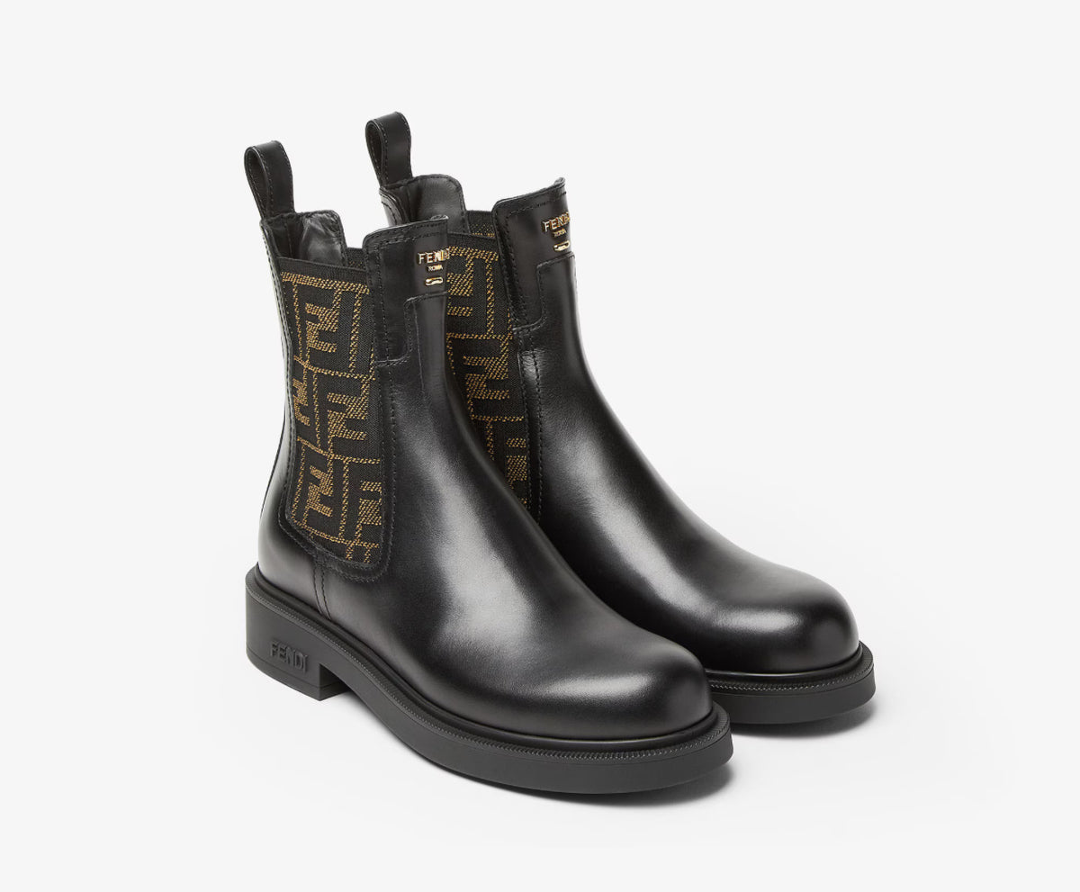 Winniemodo,Winnie modo,Fendi 8T8576A379F1TOG,Fendi Filo biker boots,Fendi boots,Fendi boots sale,Fendi boots black,Fendi mono