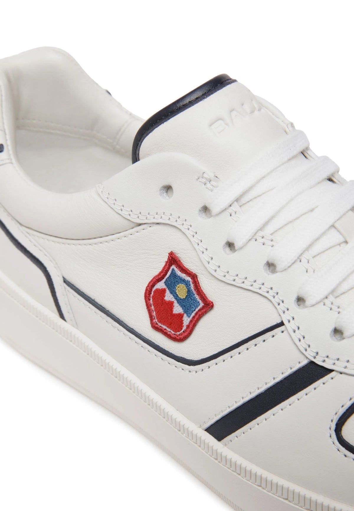 Winniemodo,Winniemodony,Bally sneaker white,Bally sneaker discount,luxury shoes,designer footwear,premium sneakers,high-end s