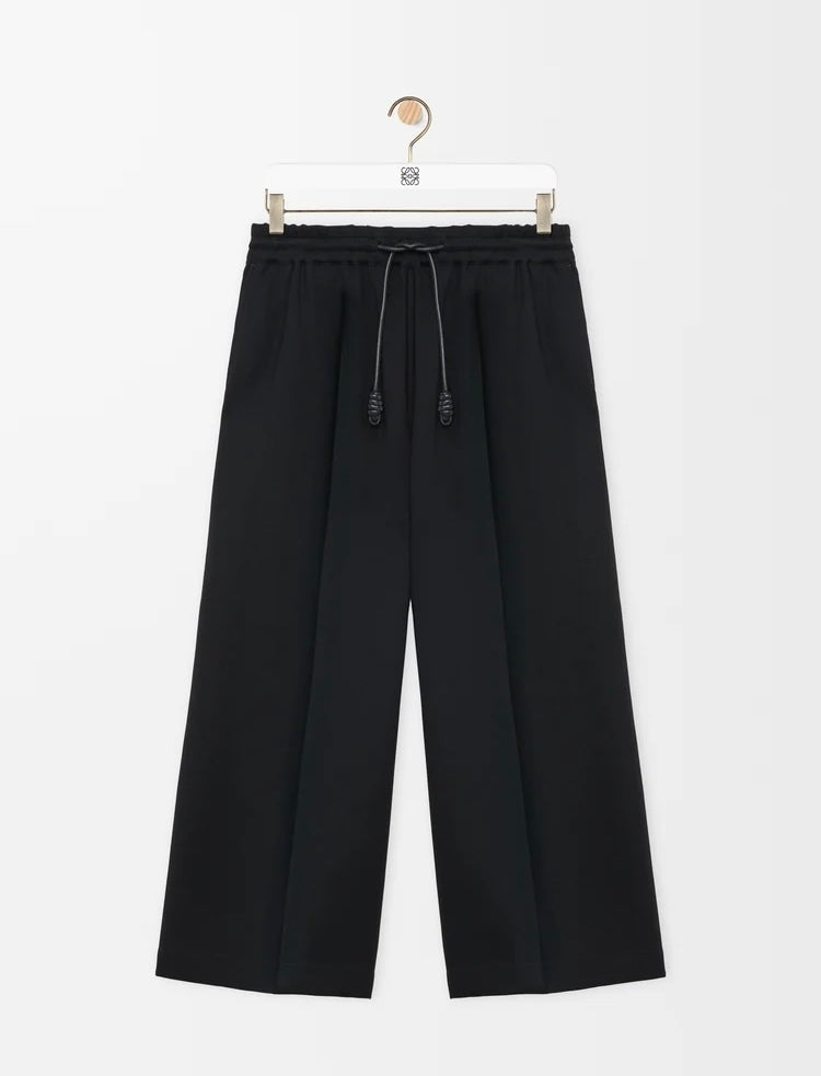 Winniemodo,Winnie modo,Loewe S359Y04XGX,Loewe cropped trousers,Loewe trousers,Loewe trousers black,Loewe trousers sale,Loewe