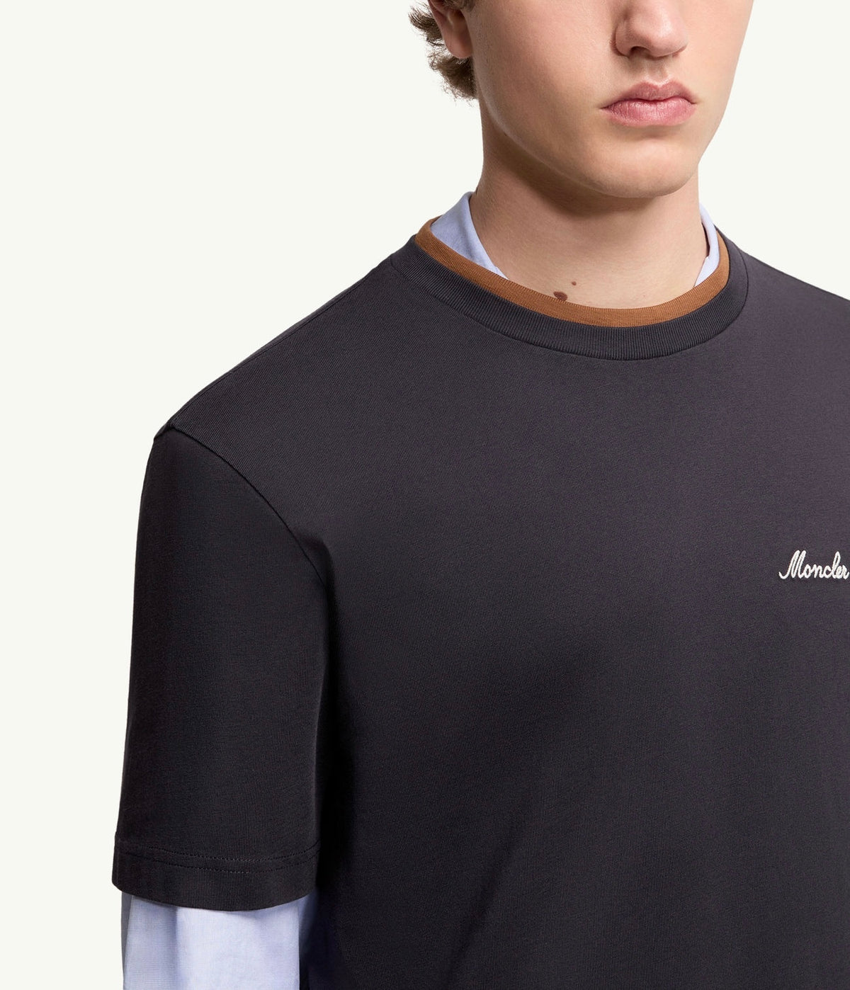 Moncler t-shirt sale,Moncler t-shirt men,Moncler men t-shirt discount,Discount Luxury Brand,Luxury Brand outlet,