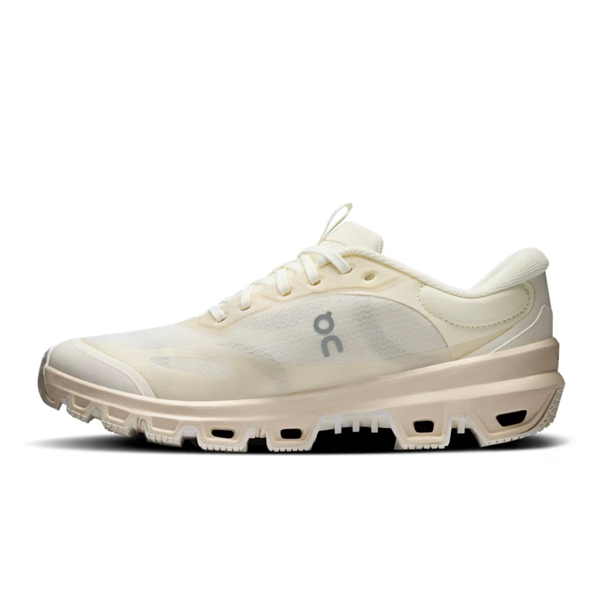 Loewe IDM929282,Loewe x Cloudventure 2.0 sneaker Eggshell,Loewe Cloudventure 2.0,Cloudventure 2.0 Loewe white,Loewe Cloudvent