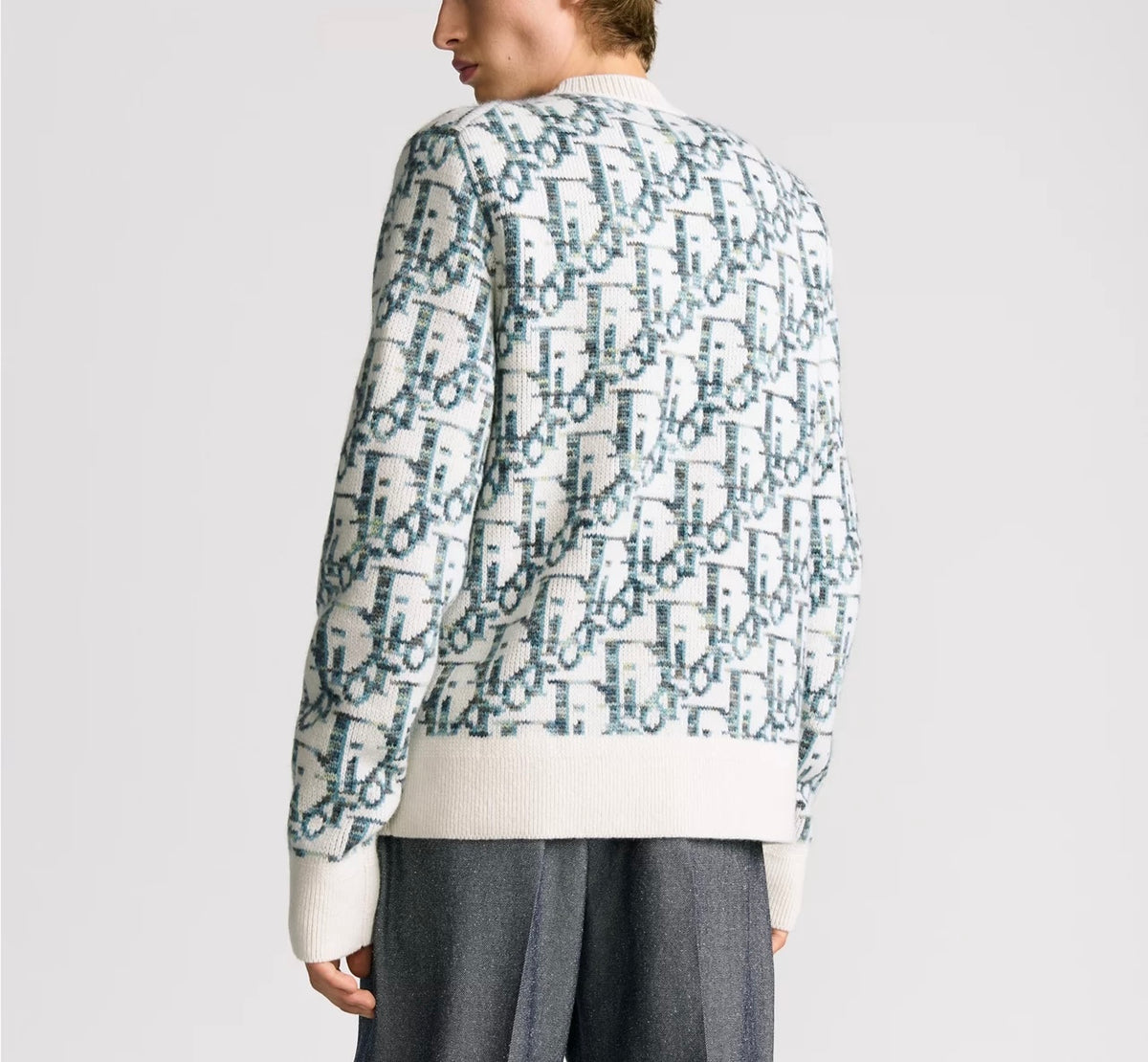WinnieModo,Winnie modo,Dior 193M638AT662,Dior oblique sweater,Dior sweater,Dior sweater sale,Dior monogram sweater,Dior sweat