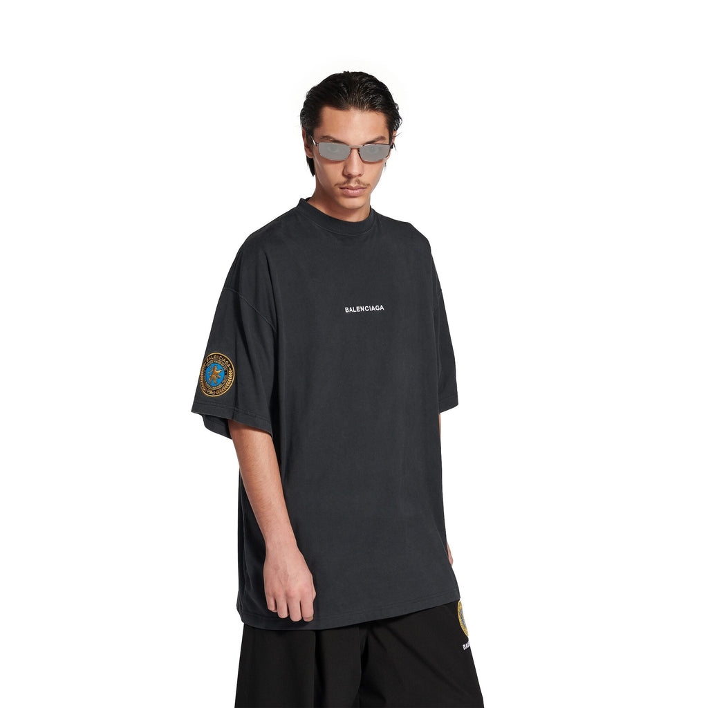 Balenciaga 831305TSVH4,Balenciaga uniform merch oversized T-shirt,Balenciaga black T-shirt,Balenciaga T-shirt sale,Balenciaga