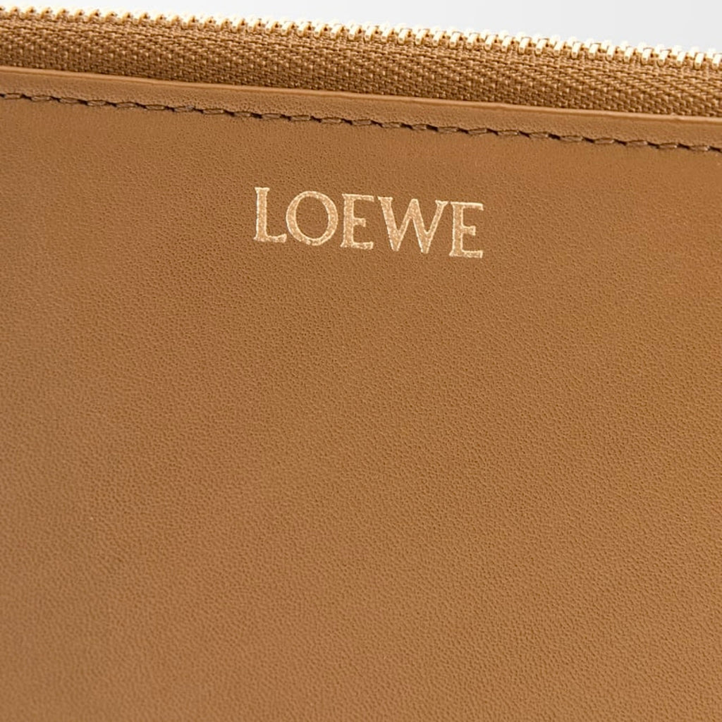 Winniemodo,Winnie modo,Loewe Knot compact zip wallet,Loewe wallet,Loewe wallet sale,Loewe wallet brown,Loewe zip wallet,Loewe
