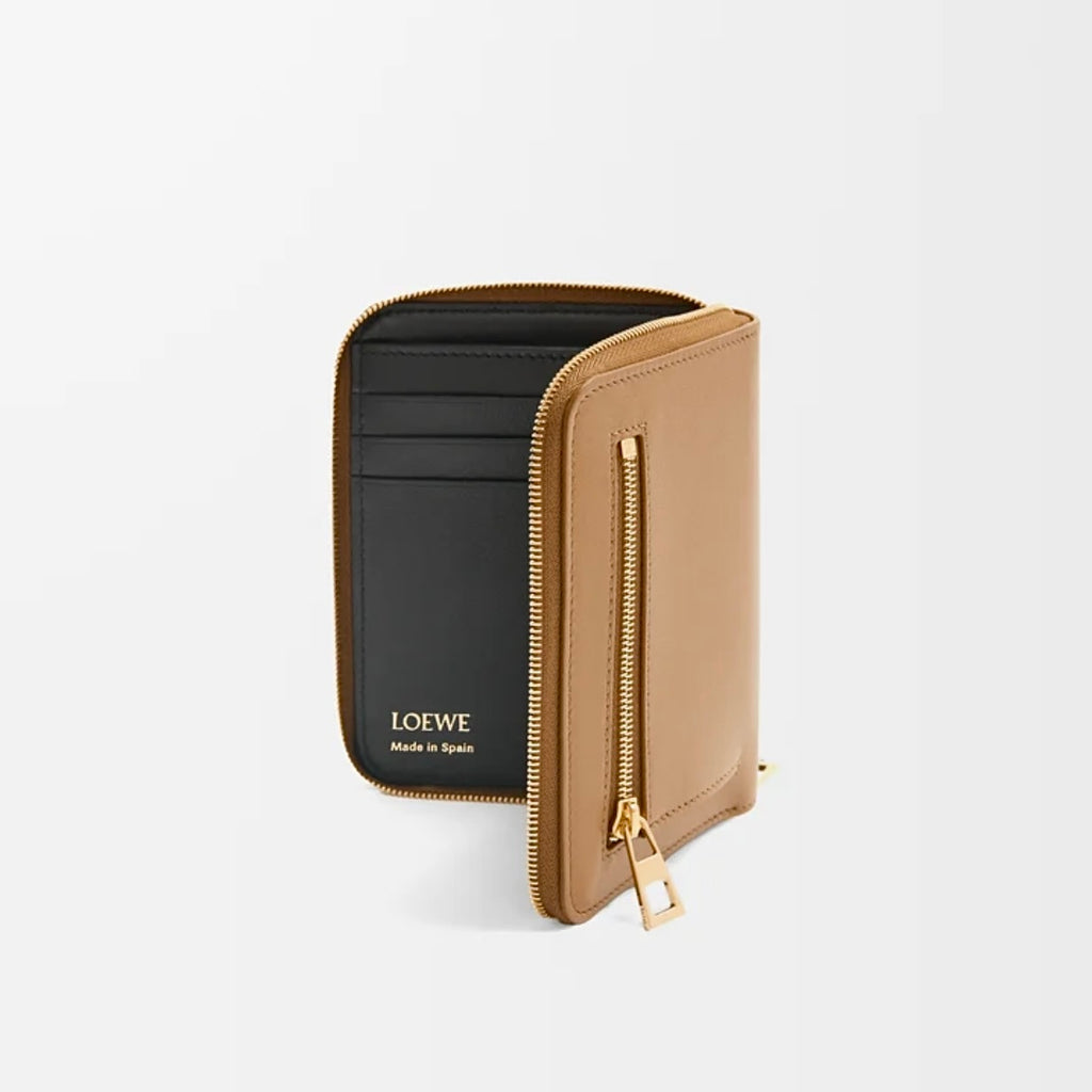Winniemodo,Winnie modo,Loewe Knot compact zip wallet,Loewe wallet,Loewe wallet sale,Loewe wallet brown,Loewe zip wallet,Loewe