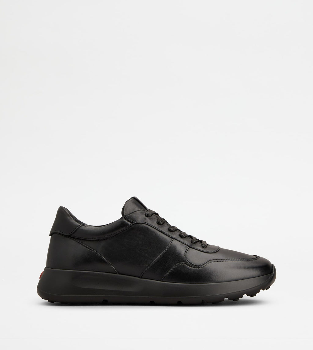 Winniemodo,Winnie modo,Tods XXM79K0Z281THCB999,Tod’s red dot sneakers,Tod’s sneaker,Tod’s sneaker all black,Tod’s sneaker sal