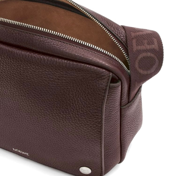Loewe IDBANBA73X01,Loewe Medium Pebble messenger bag in supple calfskin,Loewe medium messenger bag,Loewe crossbody bag,Loewe