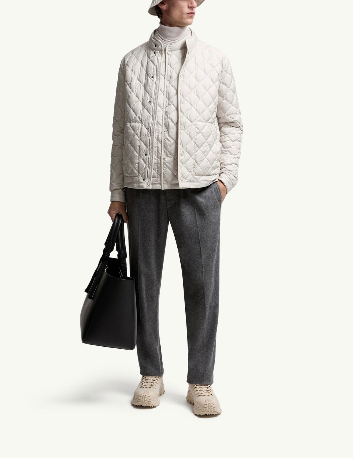 Winniemodo,Winnie modo,Moncler K20912A00017596LQ,Moncler cashmere jogging trousers,Moncler trousers,Moncler trousers sale,Mon