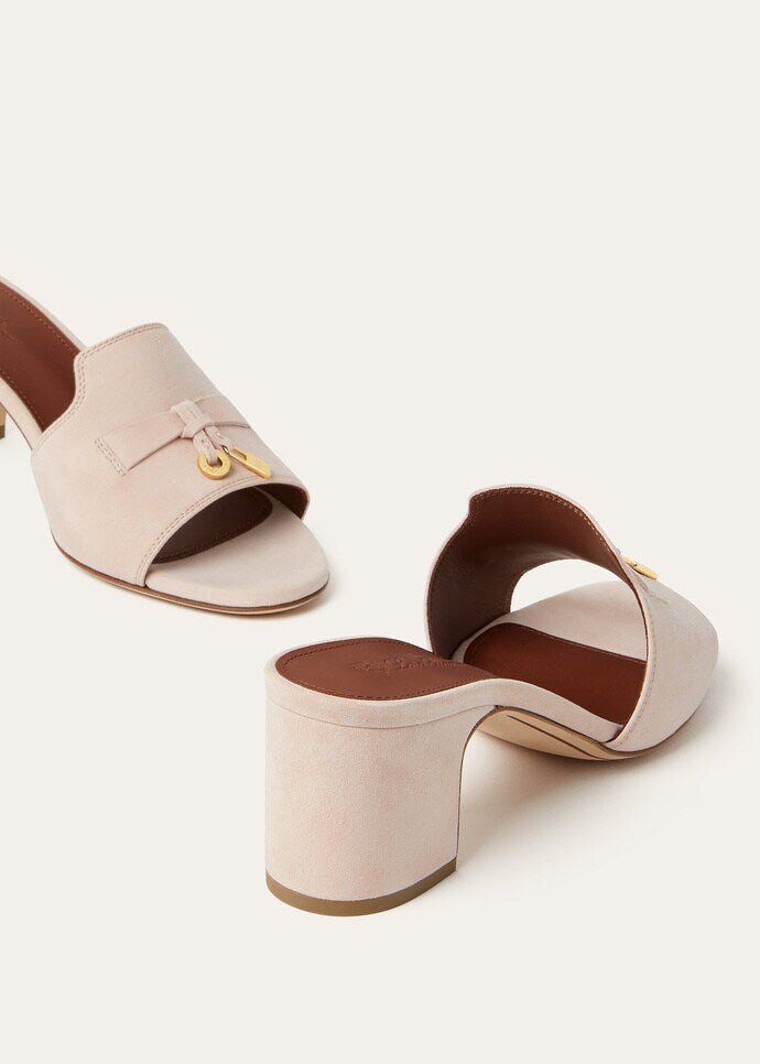 Winniemodo,Winniemodony,Loro Piana FAI6406,Loro Piana Summer Charms sandal,Loro Piana sandal sale,LP sandal discount,Loro Pia