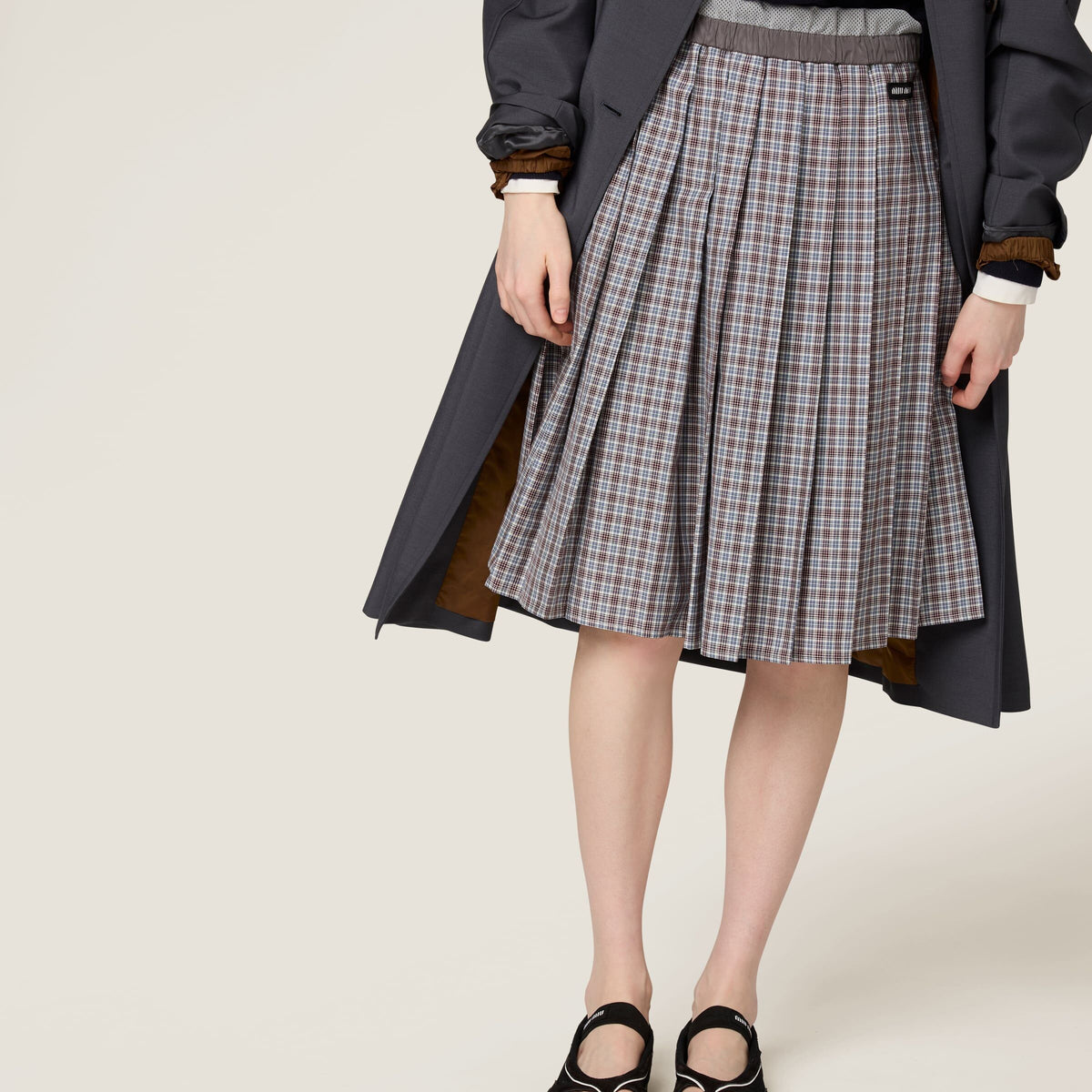 MIU MIU MG2467SOOO17LX,Miu Miu pleated check skirt,MIU MIU checkered skirt,MIU MIU burgundy checkered skirt,MIU MIU skirt,Miu