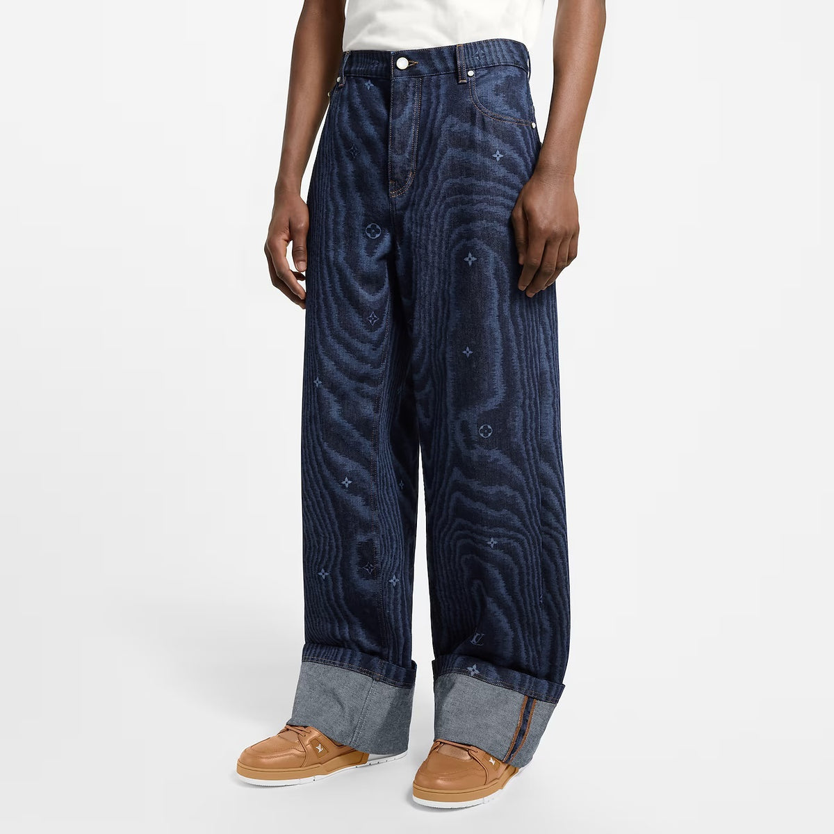 Winniemodo,Winnie modo,Louis Vuitton 1AHVBG,LV 1AHVBG,Louis Vuitton cuffed denim skate pants,LV denim skate pants,Louis Vuitt